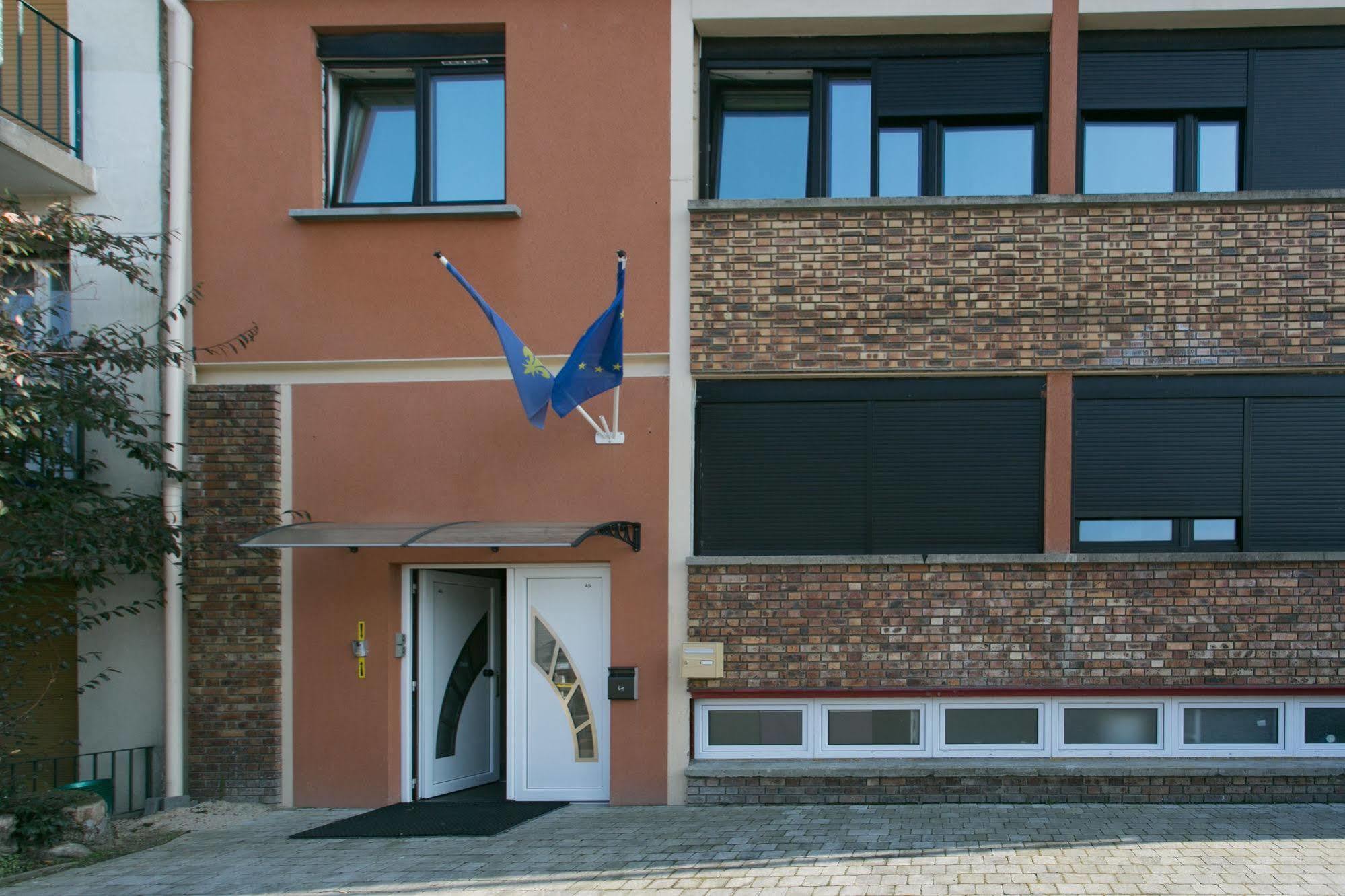 Paris East Side Lodge Pantin Zewnętrze zdjęcie